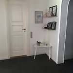 Villa 170 M2 Stort Hus Taet Pa Centrum, Mch Og Boxen *