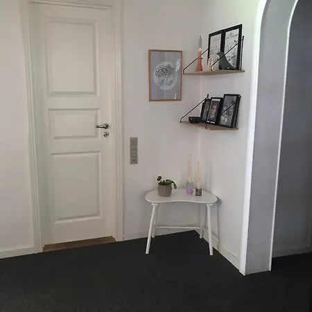 Villa 170 M2 Stort Hus Taet Pa Centrum, Mch Og Boxen *