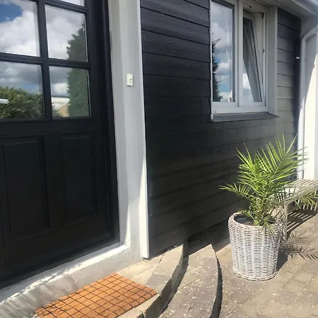 170 M2 Stort Hus Taet Pa Centrum, Mch Og Boxen