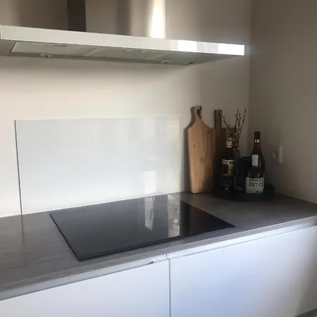 Villa 170 M2 Stort Hus Taet Pa Centrum, Mch Og Boxen